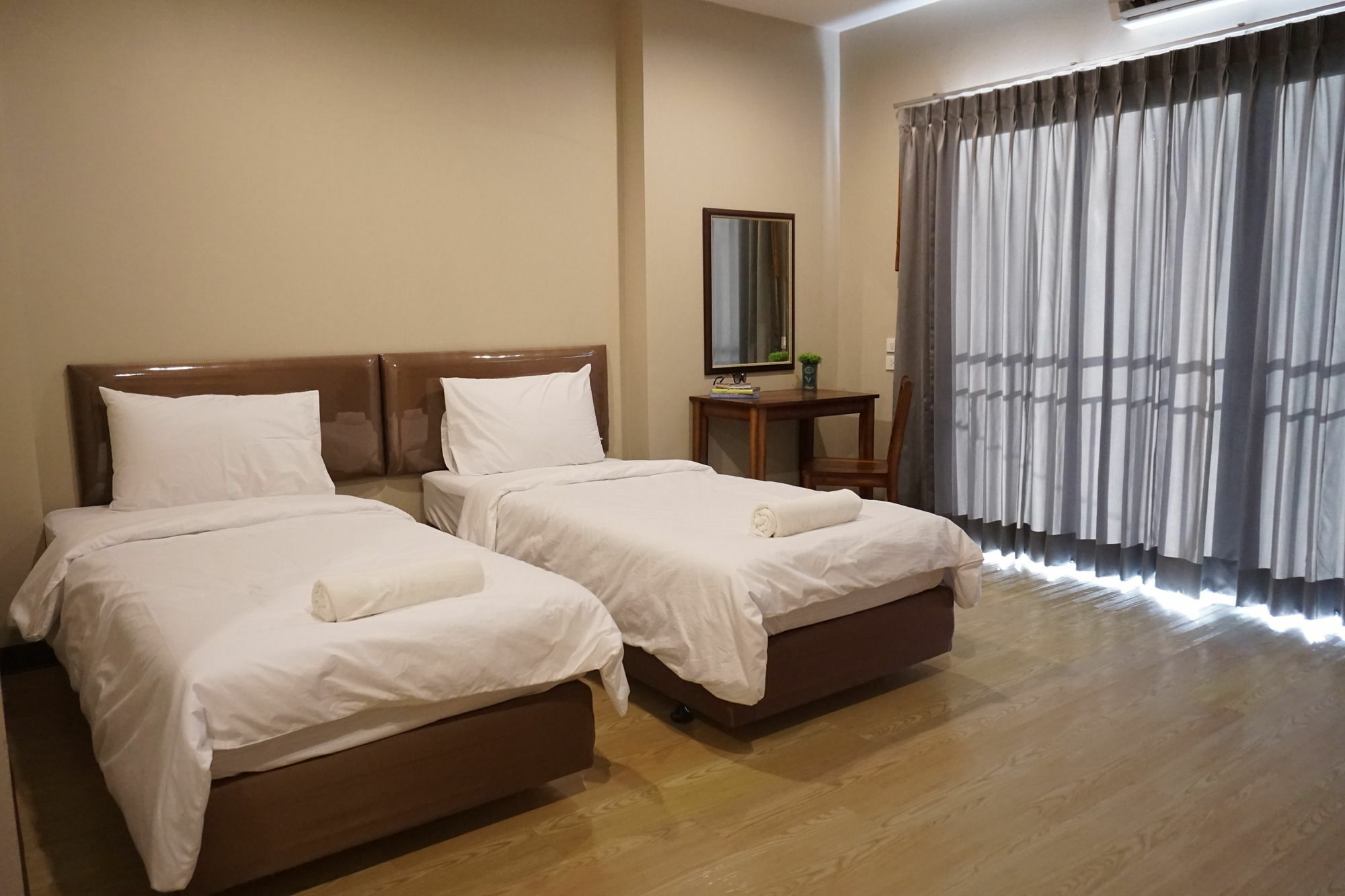 Chompu Nakarin Apartment Trang Exterior foto